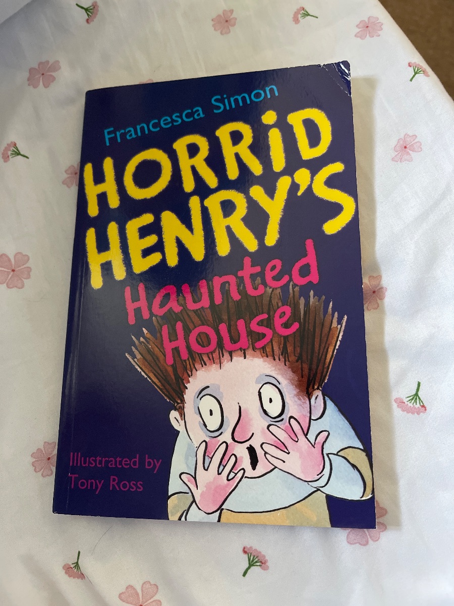 Horrid Henry's Haunted House by Francesca Simon cover
