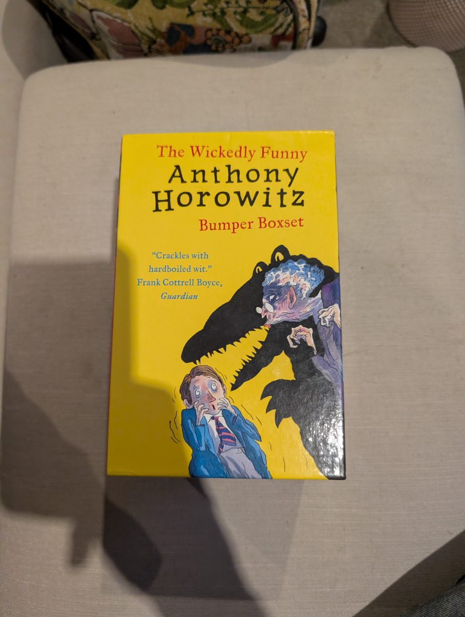 The Wickedly Funny Bumper Boxset, cover